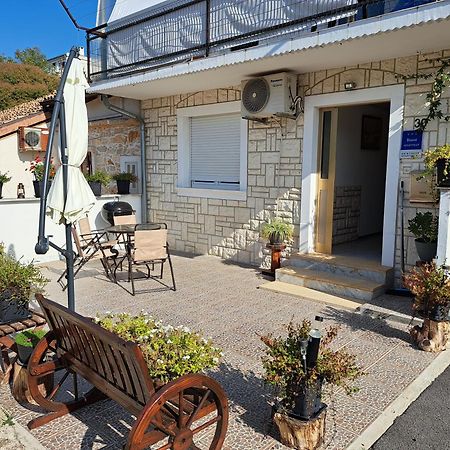 Nostress Apartment Pula Dış mekan fotoğraf
