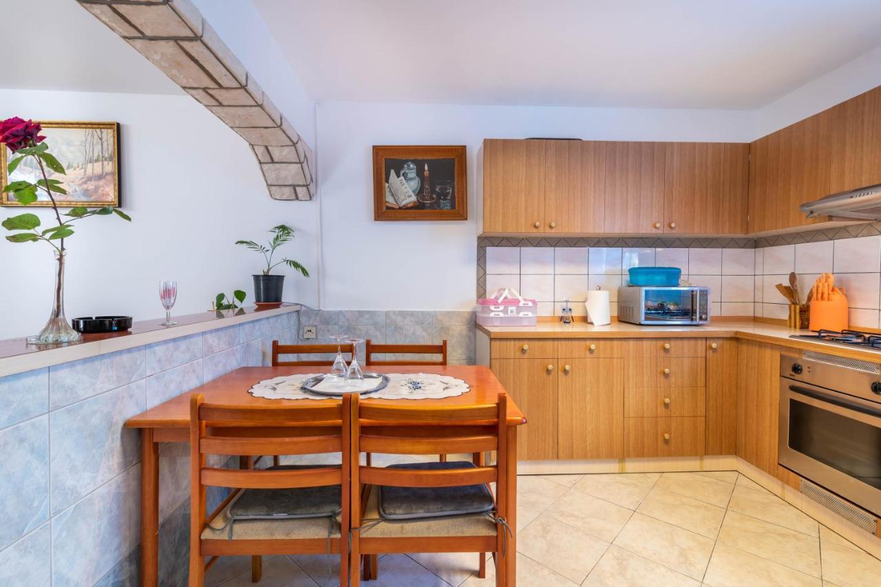 Nostress Apartment Pula Dış mekan fotoğraf