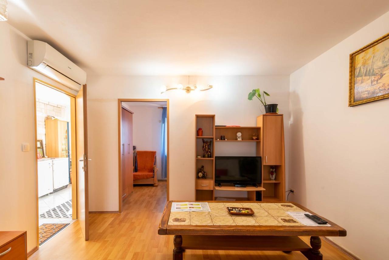 Nostress Apartment Pula Dış mekan fotoğraf